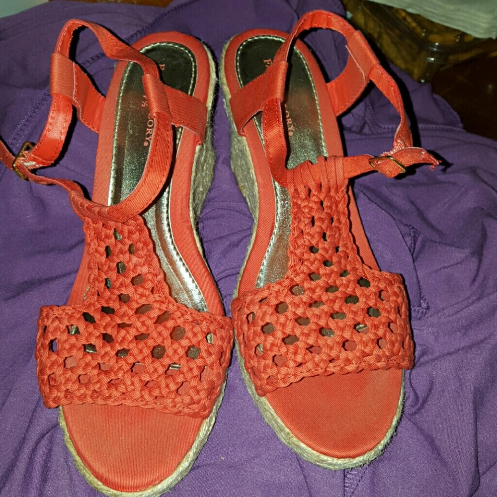 Wedge sandals
